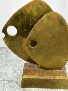 lot 201 image: Mid Century Brass Fish Figurine