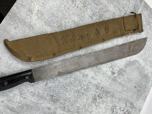 lot 188 image: Vintage United States Military Machete