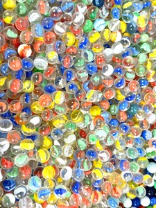 lot 182 image: Large Variety of Vintage Marbles