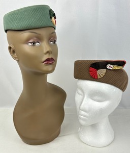 lot 149 image: Two Vintage TWA Flight Attendant Hats
