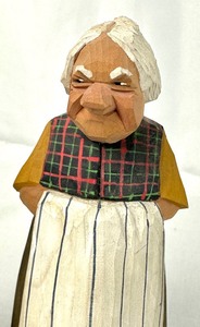 lot 349 image: Two Vintage Wooden Carved Trygg Figurines
