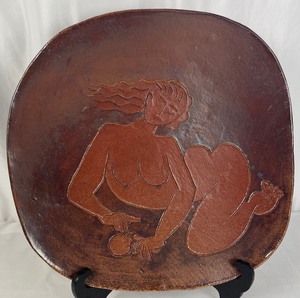 lot 308 image: Figural Pottery Platter