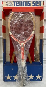 lot 324 image: Vintage Johnny Walker Tennis Set