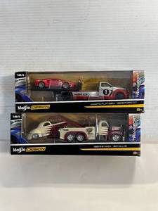 lot 2 image: Lot of 2 Maisto Design Transport Vehicles