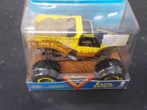 Monster Jam True Metal Earth Shaker...
