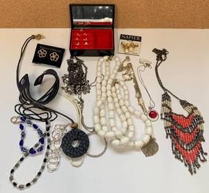 Vintage Jewelry Mix