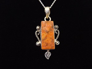 .925 Sterling Silver Red Jasper Cabochon Pendant Necklace
