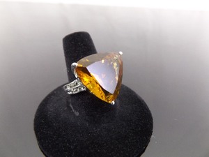 .925 Sterling Silver Peridot Crystal Cocktail Ring Size 9