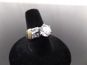 .925 Sterling Silver Gold Shouldered Zirconia Ring Size 8