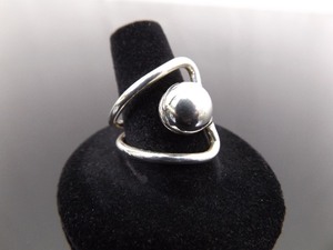 .925 Sterling Silver Styled Ball Ring Size 9.5