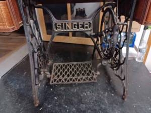 Vintage Singer No. 27 Treadle Sewing Machine with Box of Accessories, Manual, Small Unmarked Oil Can, and More