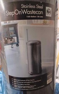 Stainless Steel Step-on Wastecan 7.93-Gallon with a Quick-Dri Lift-Out Liner
