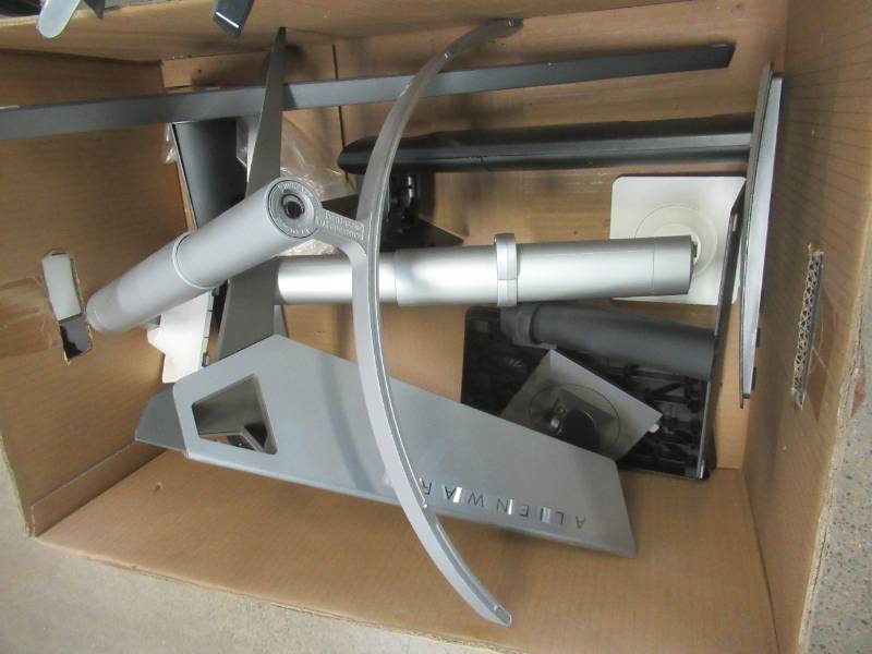 Wholesale Pallet of Monitor Stands (SEE PHOTOS)