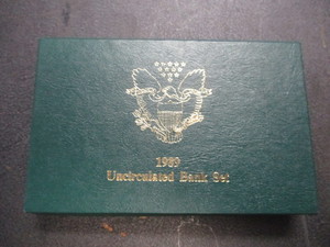 1989 Uncirculated Bank Set wbox and COA