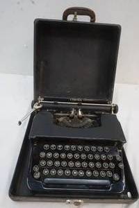 corona typewriter with case