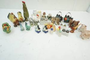 vintage salt and pepper shakers