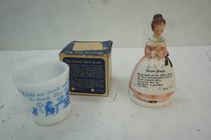 napkin holder and cup