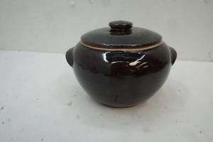 vintage brown glaze bean pot
