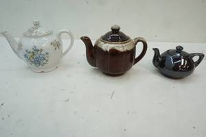 enesco japan teapots