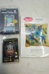 memo caddy kit, wonder art quickpoint pillow