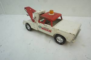 vintage nylint wrecker truck