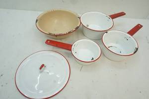 enamel pots with lid
