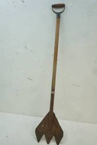 vintage shingle shovel