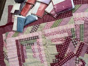 New Pink, Red, and Green Quilt Set with 2 Pillowcases and Curtains