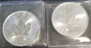 2 x 2020 CANADA MAPLE LEAF 1 TROY OZ .9999 FINE SILVER 2oz TOTAL
