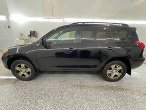 2006 Toyota Rav4 - 4X4 - 2 OWNERS