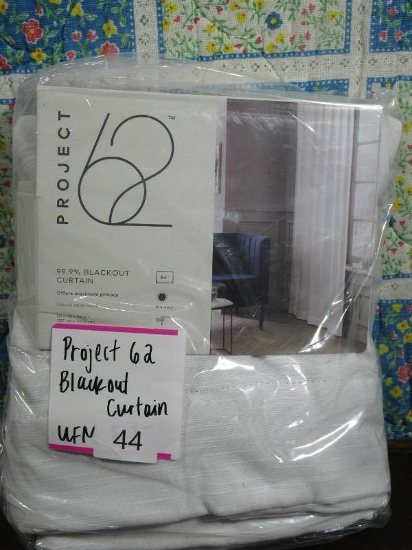 lot 45 image: 1 - Pillowfort Silver DOT Blackout Curtain 84