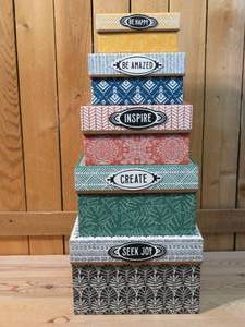 lot 5 image: Set of 5 Gift Boxes