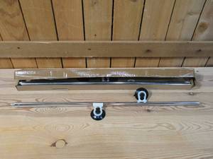 lot 46 image: 2 Pack  Keep Cool Vehicle Sunshade