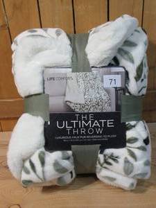 lot 71 image: Life Comfort Ultimate Faux Fur Throw