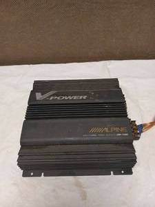 ALPINE V-POWER AMP