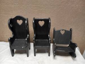 VINTAGE WOOD DOLL CHAIR SET