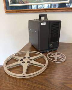 lot 359 image: 16mm Movie Projector