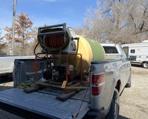 lot 57 image: 250 Gallon Spray Rig