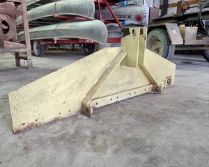 lot 73 image: 3 Point Hitch Plate