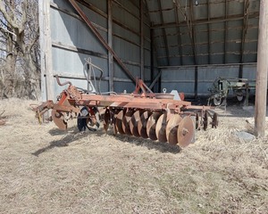 lot 216 image: 10 Foot Disc