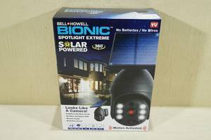 Bionic Spotlight Extreme Solar Powered Motion Light