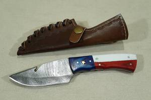 8.5 Damascus Style Blade Guthook Hunting Knife with Leather Sheath