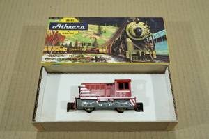 Athearn HO Scale #57 Model Train Engine - Red