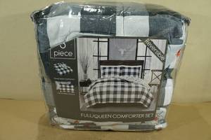 New 3-Piece FullQueen Reversible Comforter Set