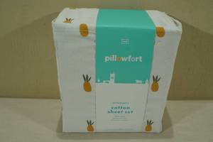 New Pillowfort Pineapples Cotton Sheet Set -Full