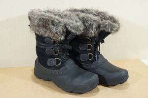 Khombu Ladies Winter Boots -Size 7