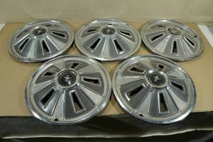 5 Vintage 1960s Ford Mustang Hubcaps