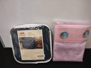 lot 16 image: Home decor Lot of Duvet, Bed Bug Protection System and Shower Curtain