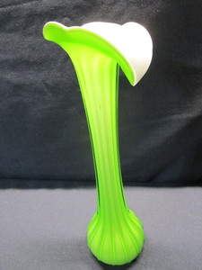 lot 36 image: Cased Glass Stretch Vase