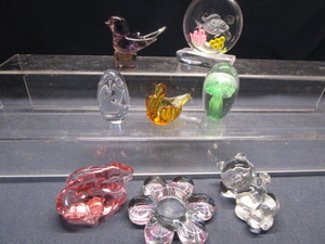 lot 41 image: Paperweights, Votive Holder